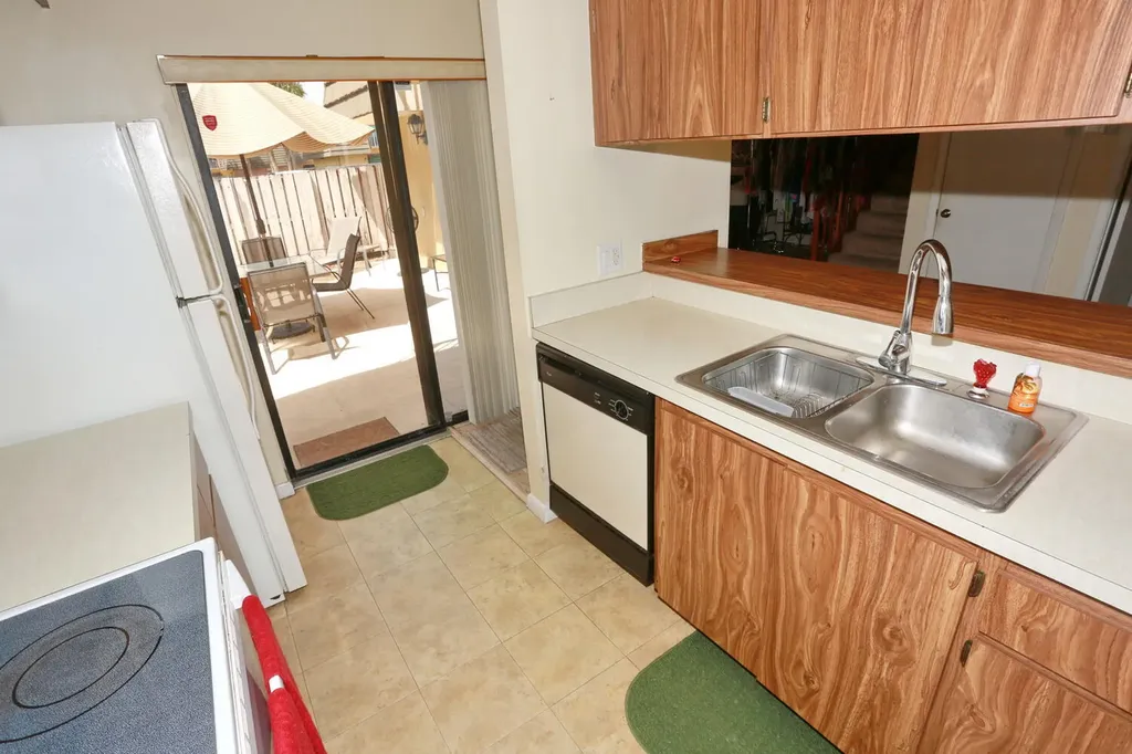 325 3rd Way West Palm Beach FL 33407