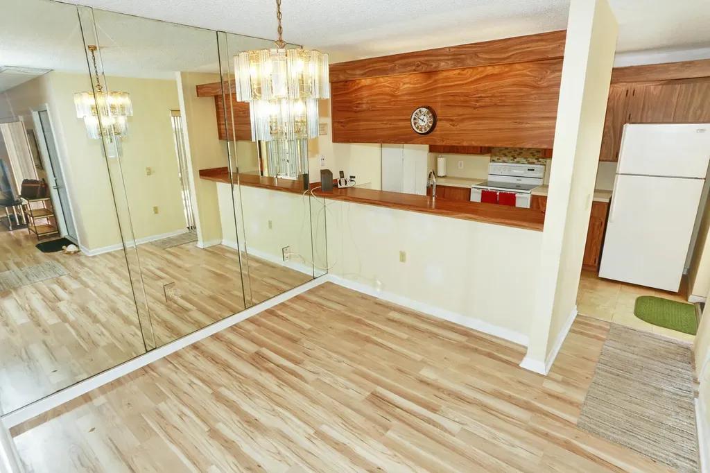 325 3rd Way West Palm Beach FL 33407