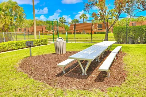 325 3rd Way West Palm Beach FL 33407