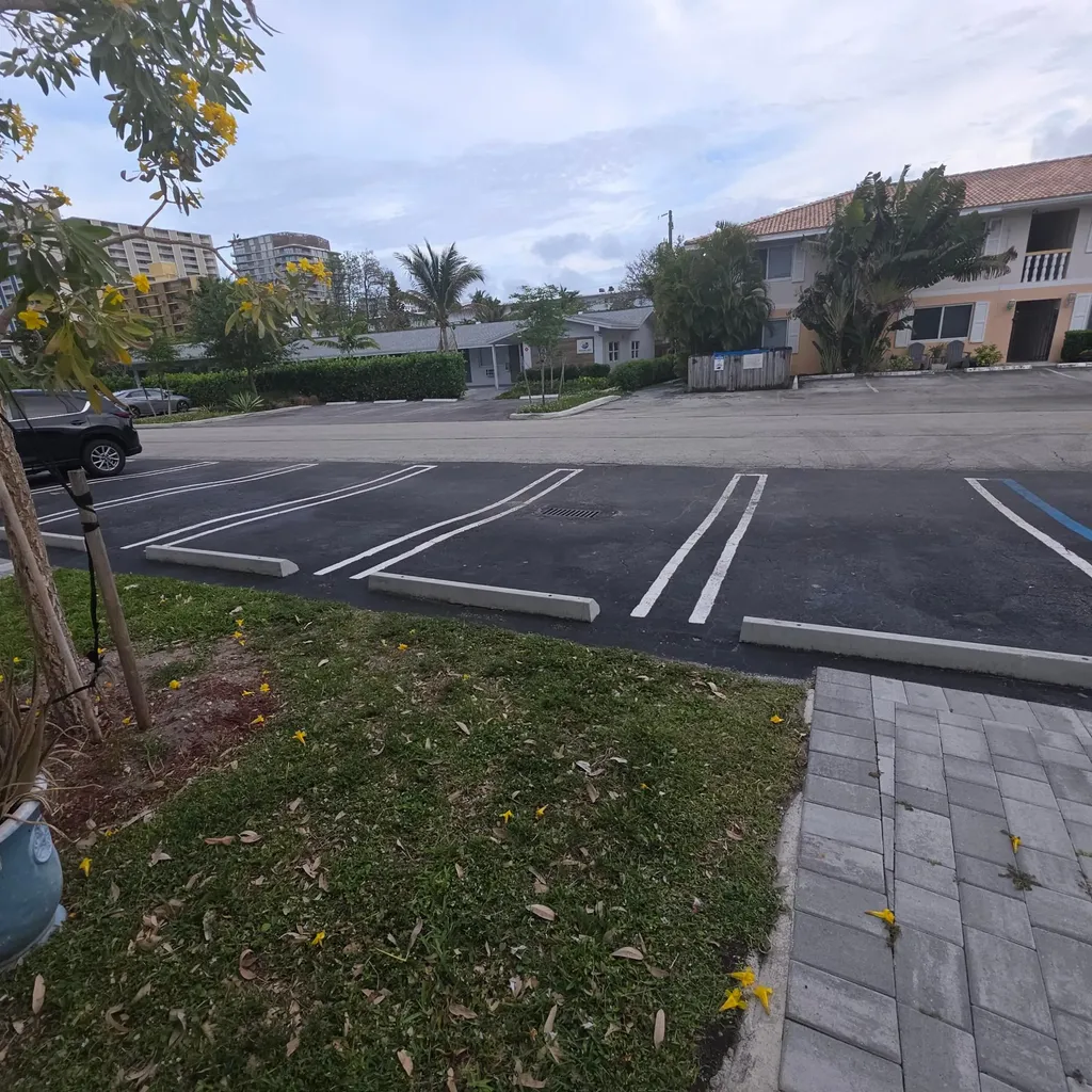 906 N Riverside Drive Pompano Beach FL 33062