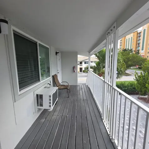 906 N Riverside Drive Pompano Beach FL 33062