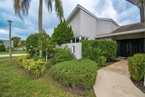 7484 Malibu Crescent Boca Raton FL 33433