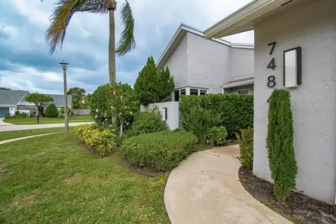 7484 Malibu Crescent Boca Raton FL 33433