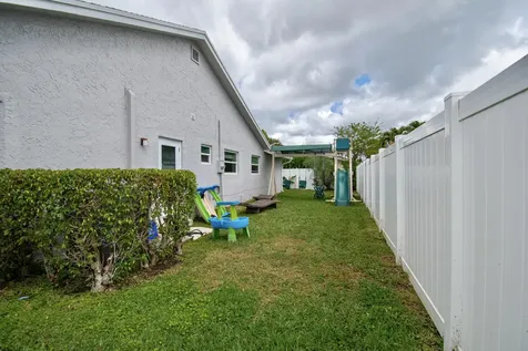 7484 Malibu Crescent Boca Raton FL 33433