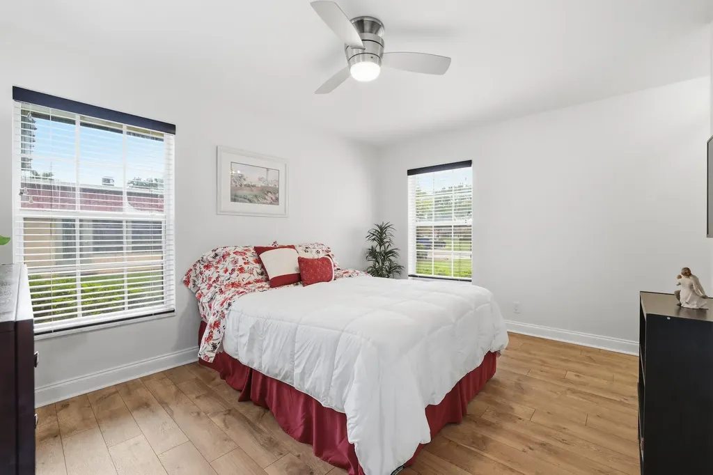 644 Marlboro Oval Lake Worth FL 33467