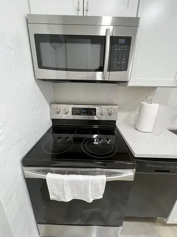 2648 NE 15th Terrace Pompano Beach FL 33064