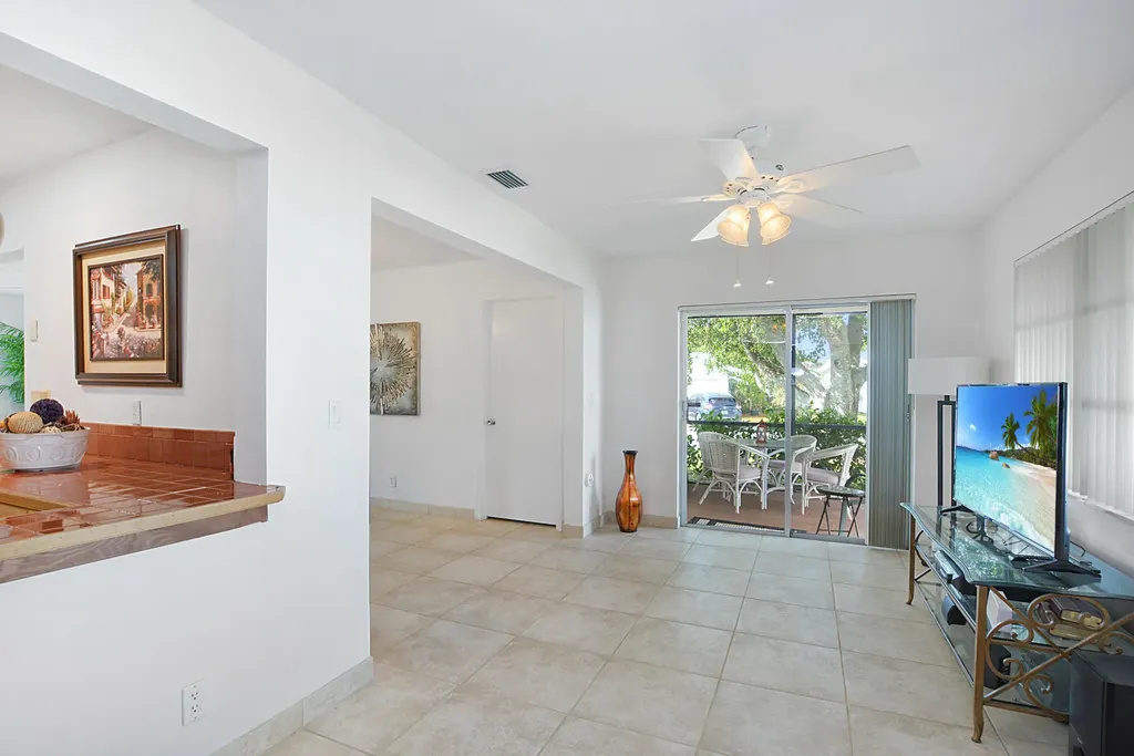 2113 SW 15th Street Boynton Beach FL 33426