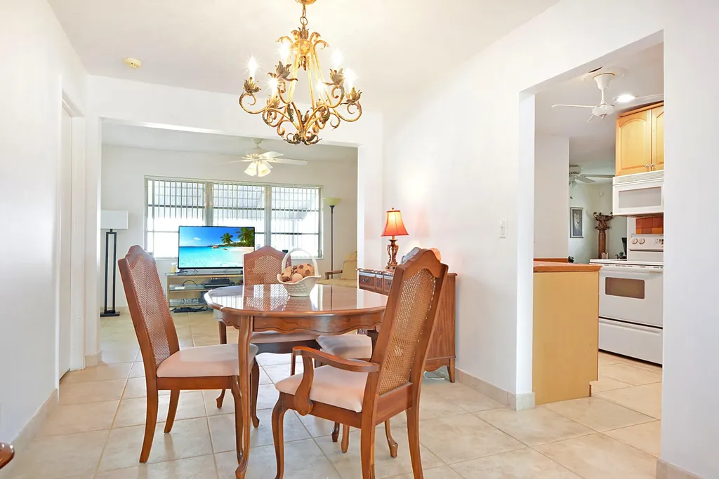 2113 SW 15th Street Boynton Beach FL 33426