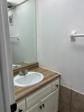 3660 Inverrary Drive Lauderhill FL 33319