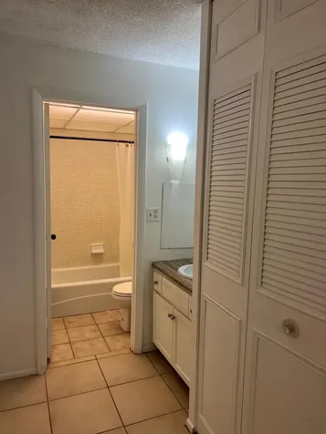 3660 Inverrary Drive Lauderhill FL 33319