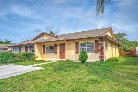 3929 Kenas Street West Palm Beach FL 33403