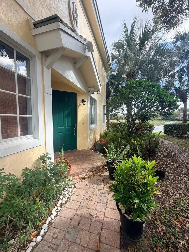 7644 Foxcroft Lane Davie FL 33328