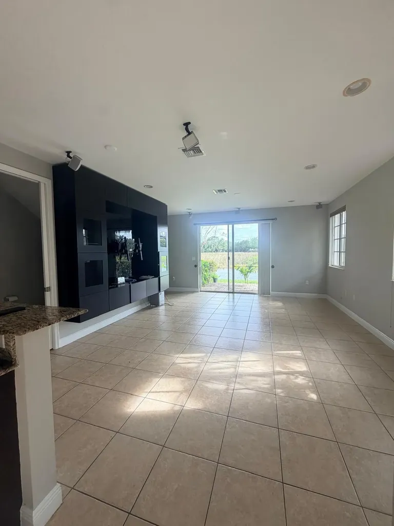 7644 Foxcroft Lane Davie FL 33328