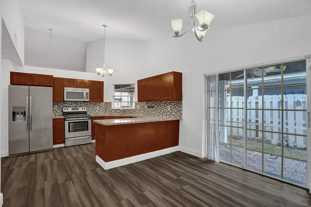1180 SW 108th Terrace Davie FL 33324