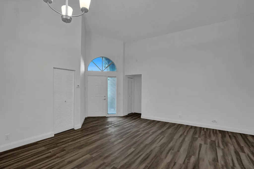 1180 SW 108th Terrace Davie FL 33324