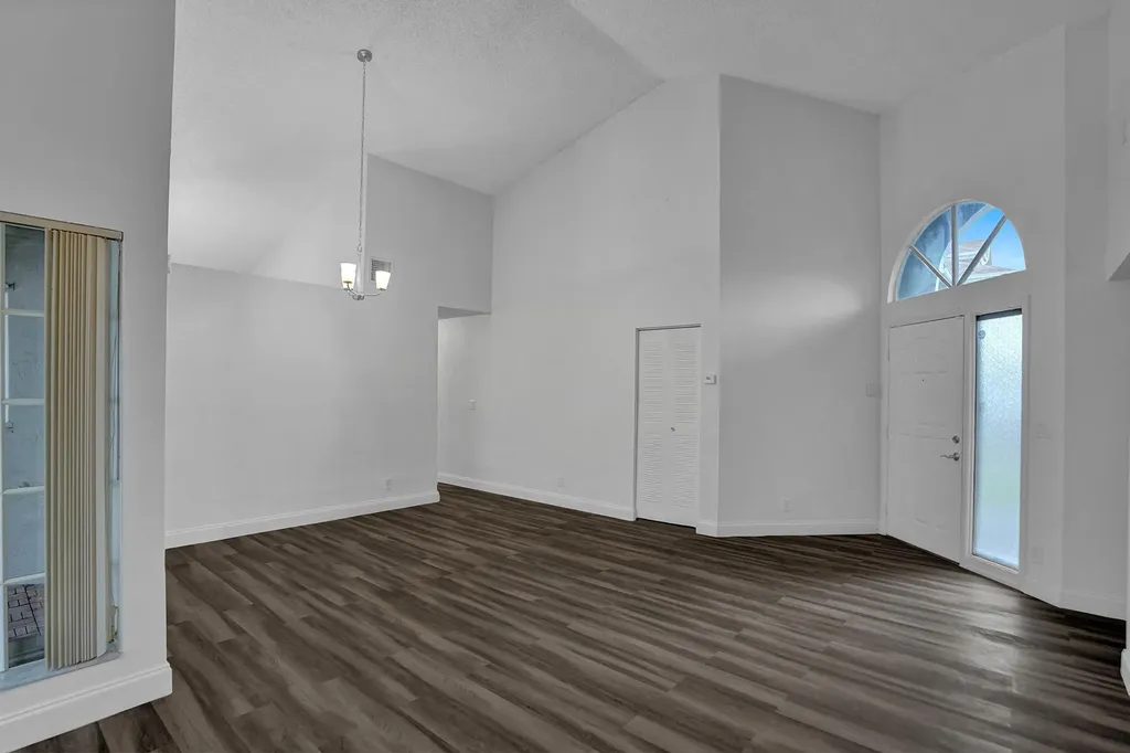 1180 SW 108th Terrace Davie FL 33324
