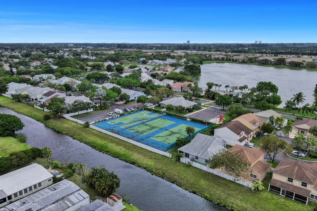1180 SW 108th Terrace Davie FL 33324
