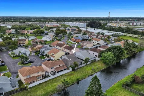 1180 SW 108th Terrace Davie FL 33324