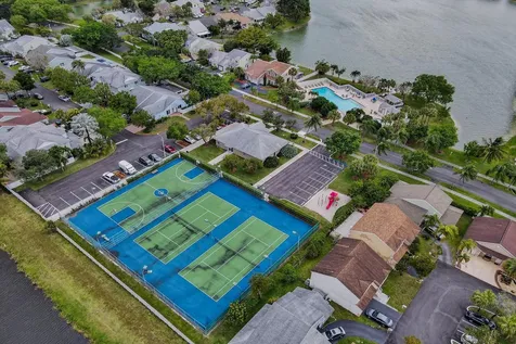 1180 SW 108th Terrace Davie FL 33324