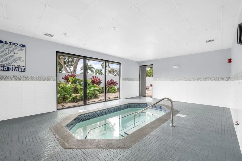14475 Strathmore Lane Delray Beach FL 33446