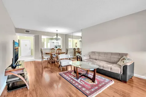 9537 Weldon Circle Tamarac FL 33321