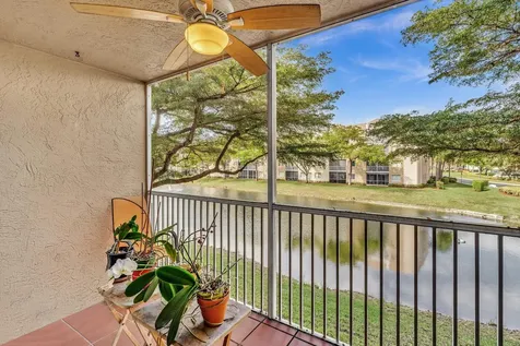 9537 Weldon Circle Tamarac FL 33321