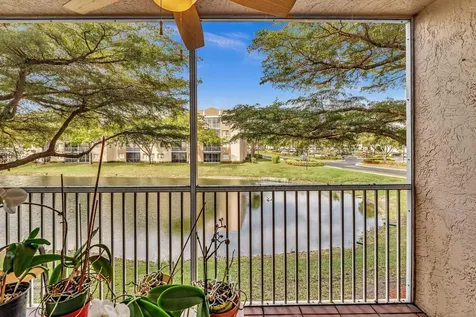 9537 Weldon Circle Tamarac FL 33321