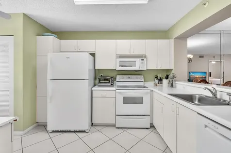 9537 Weldon Circle Tamarac FL 33321