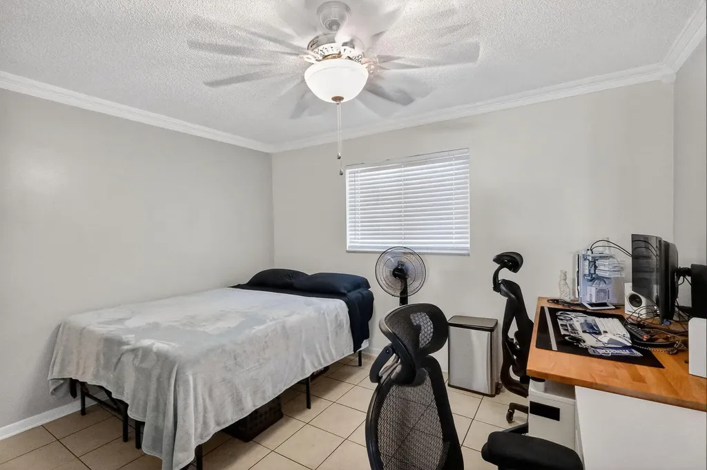 708 SW 7th Avenue Hallandale Beach FL 33009