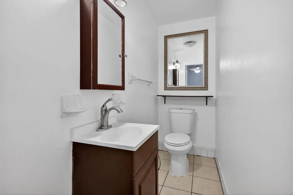 708 SW 7th Avenue Hallandale Beach FL 33009