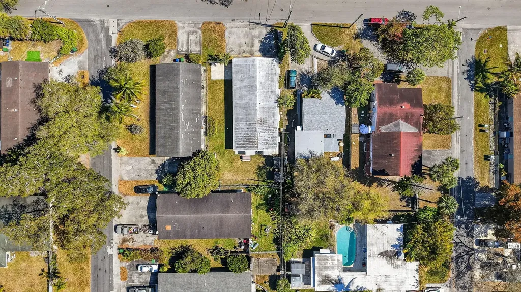 708 SW 7th Avenue Hallandale Beach FL 33009