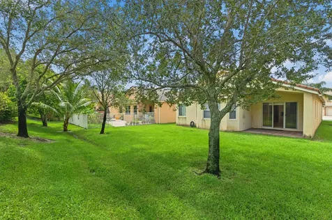 7073 Via Leonardo Lake Worth FL 33467