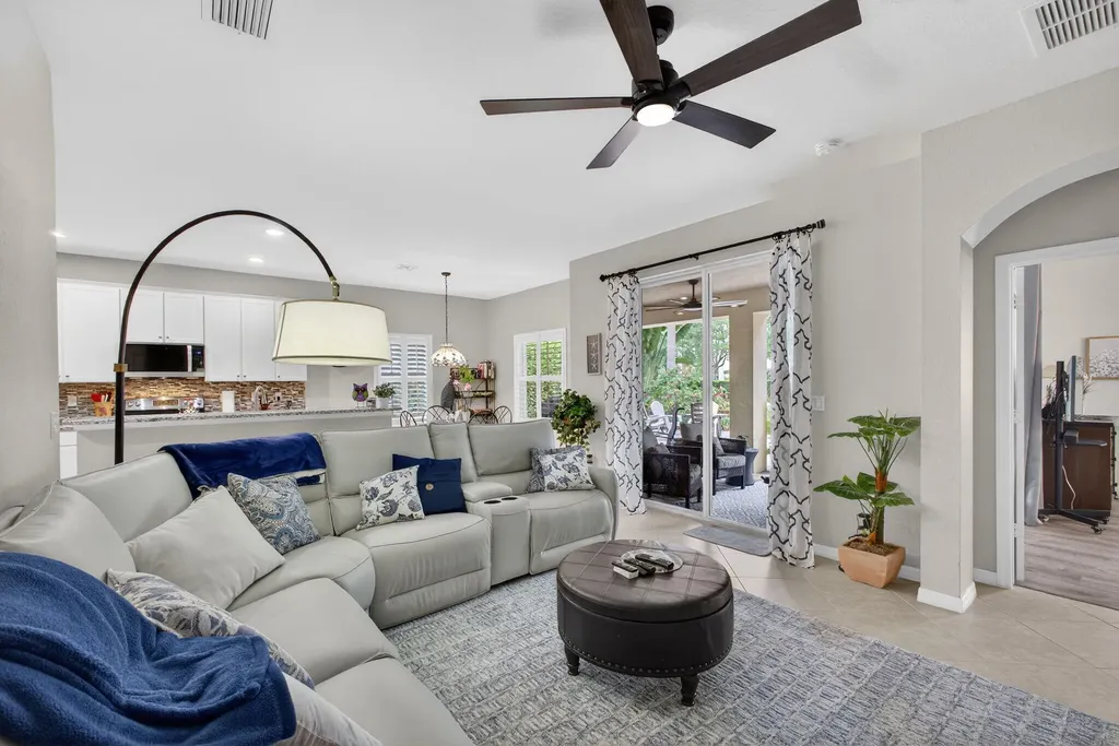 127 Rudder Cay Way Jupiter FL 33458