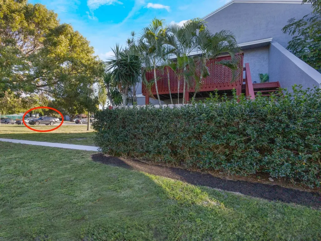 7 Crossings Circle Boynton Beach FL 33435
