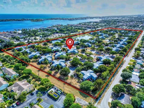 7 Crossings Circle Boynton Beach FL 33435