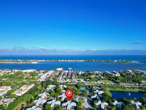 7 Crossings Circle Boynton Beach FL 33435