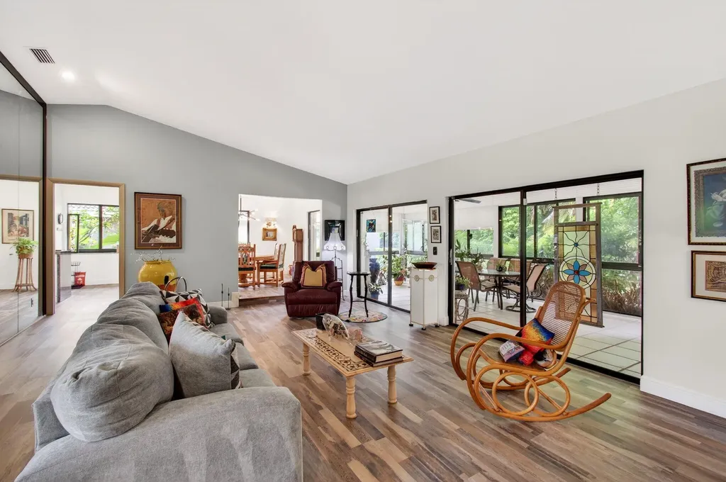 6839 Villas Drive S Boca Raton FL 33433