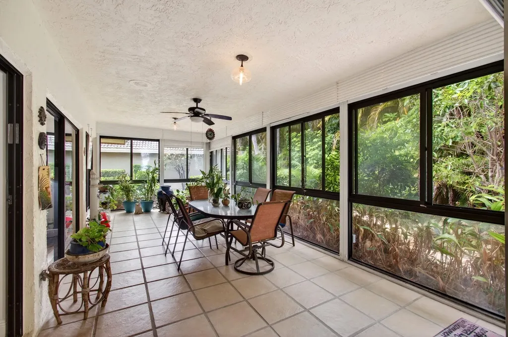 6839 Villas Drive S Boca Raton FL 33433