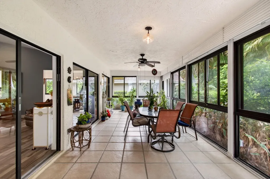 6839 Villas Drive S Boca Raton FL 33433