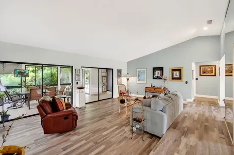 6839 Villas Drive S Boca Raton FL 33433
