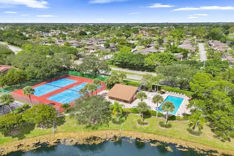 7540 NW 79th Avenue Tamarac FL 33321