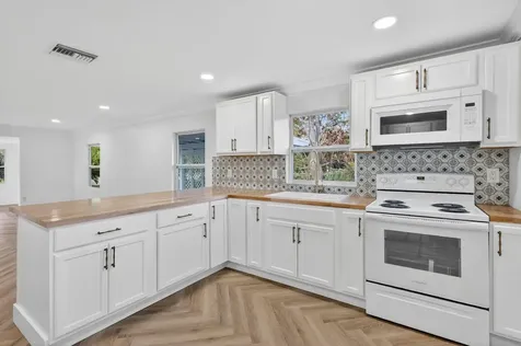 2302 Cortez Boulevard Fort Pierce FL 34982