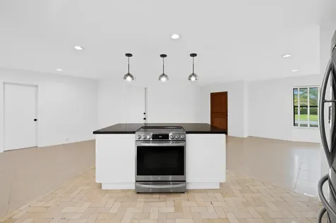 5660 SW 9th Street Plantation FL 33317