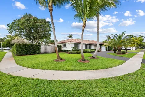 5660 SW 9th Street Plantation FL 33317