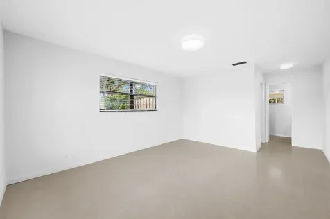 5660 SW 9th Street Plantation FL 33317