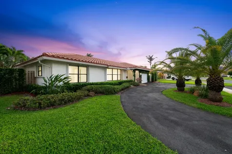 5660 SW 9th Street Plantation FL 33317