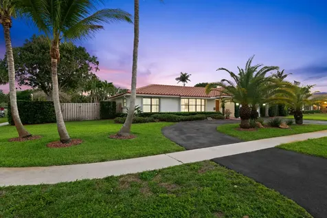 5660 SW 9th Street Plantation FL 33317