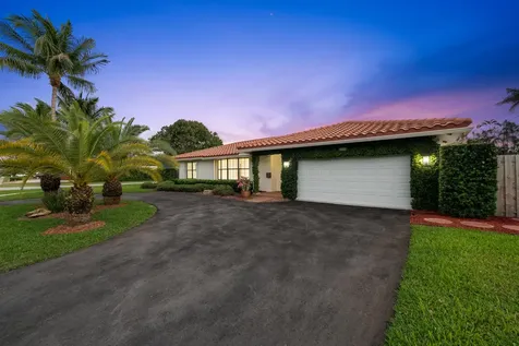 5660 SW 9th Street Plantation FL 33317