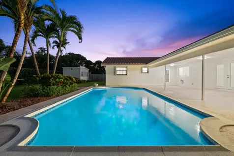 5660 SW 9th Street Plantation FL 33317