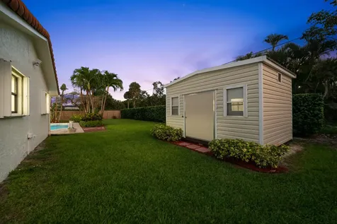 5660 SW 9th Street Plantation FL 33317